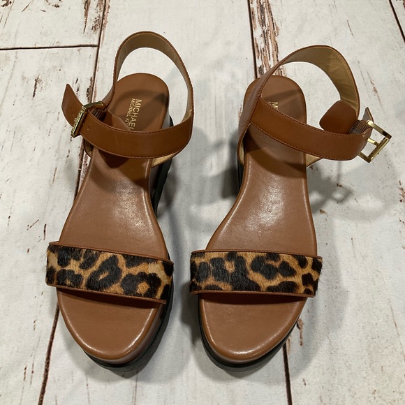 MICHAEL KORS MARLON CALF HAIR LEOPARD PRINT PLATFORMS - Picture 1 of 9